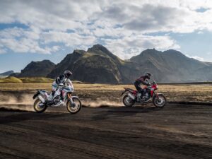 Honda’s iconic Africa Twin and Africa Twin Adventure Sport receive striking new looks and updates for 2022.