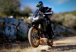 Moto in Action 9η Εκπομπή Season-8 RIEJU Adventura 500 test ride Peugeot Django 125 review