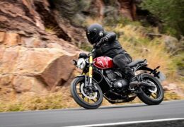 Moto in Action 16ή Εκπομπή TRIUMPH Scrambler400X & Street400 & YAMAHA MT07 – RD350