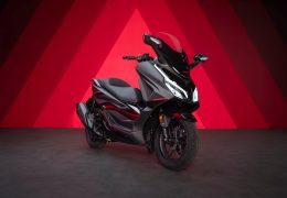 25YM Honda Forza 350